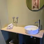 Kuben Utleie Hotel *