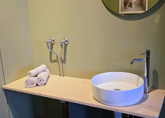 Kuben Utleie Hotel *